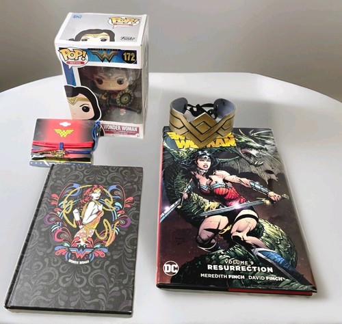Wonder woman bundle - woman, funko